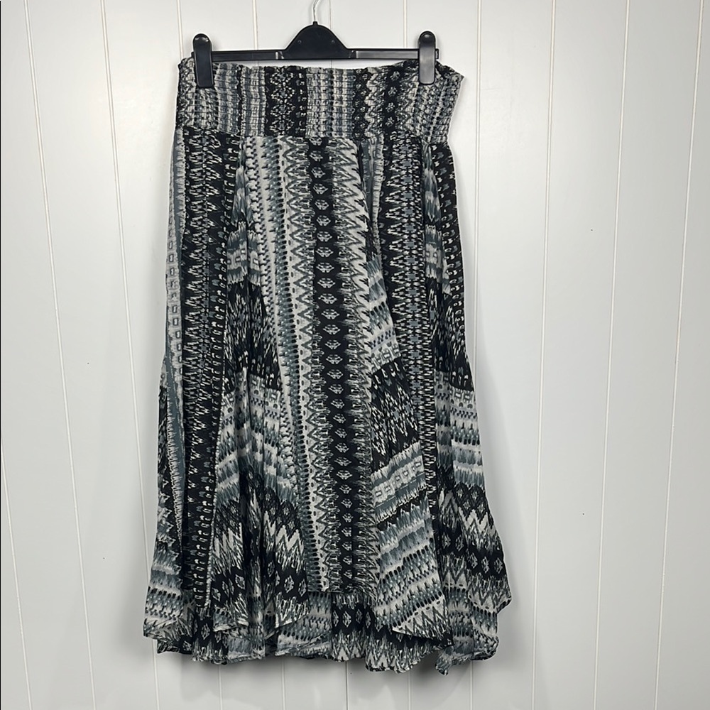 Chelsea & Theodore Womens Skirt XL Blue White Pull-On Stretch Waist Maxi Layers